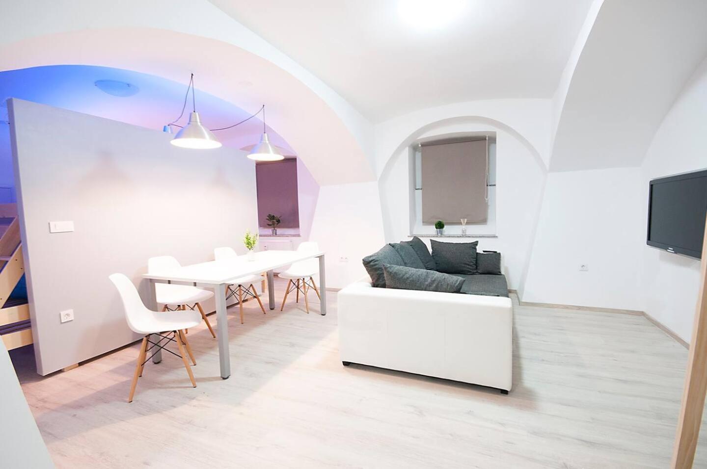 The Maze Apartment ليوبليانا الغرفة الصورة