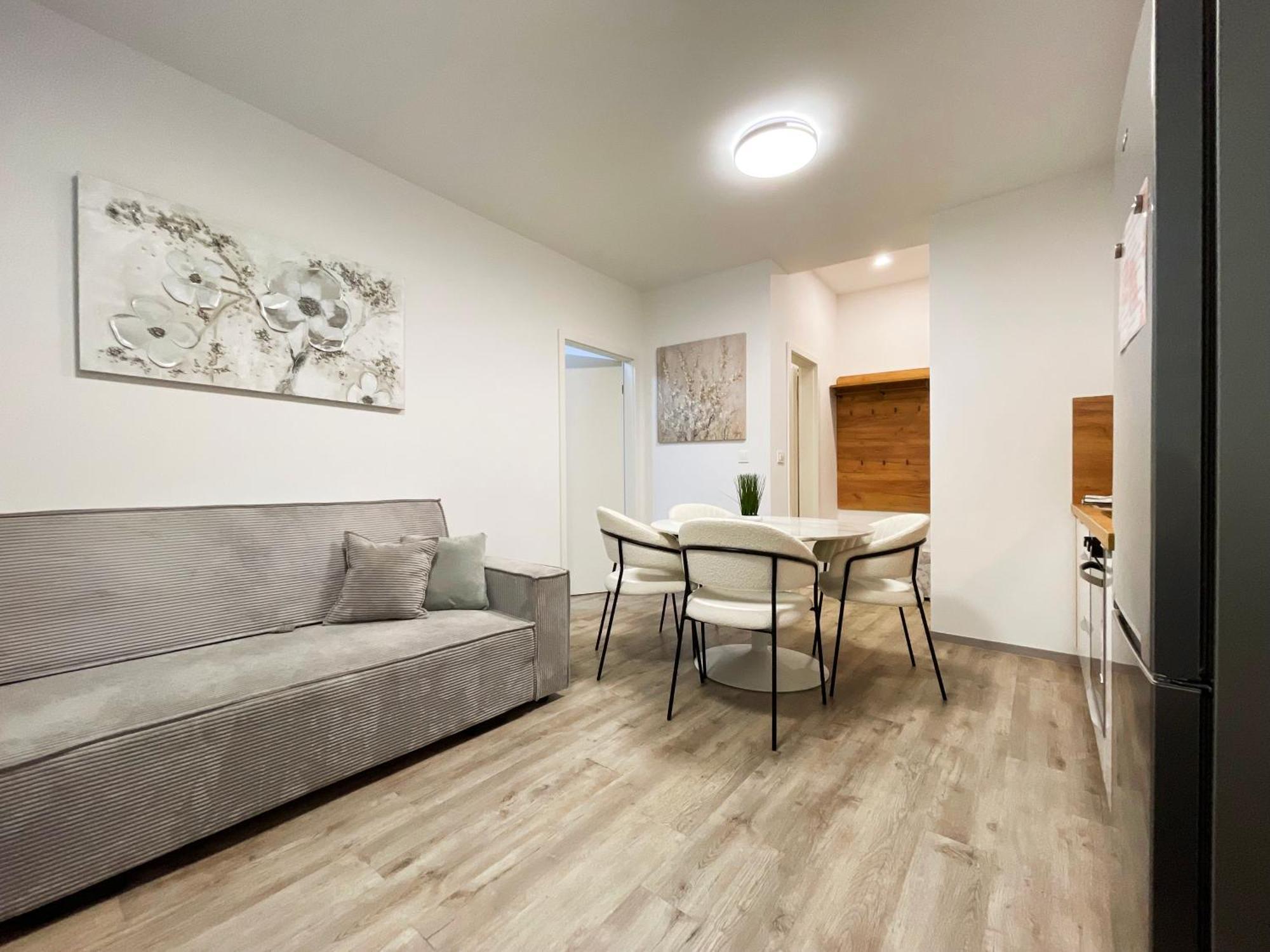 The Maze Apartment ليوبليانا المظهر الخارجي الصورة